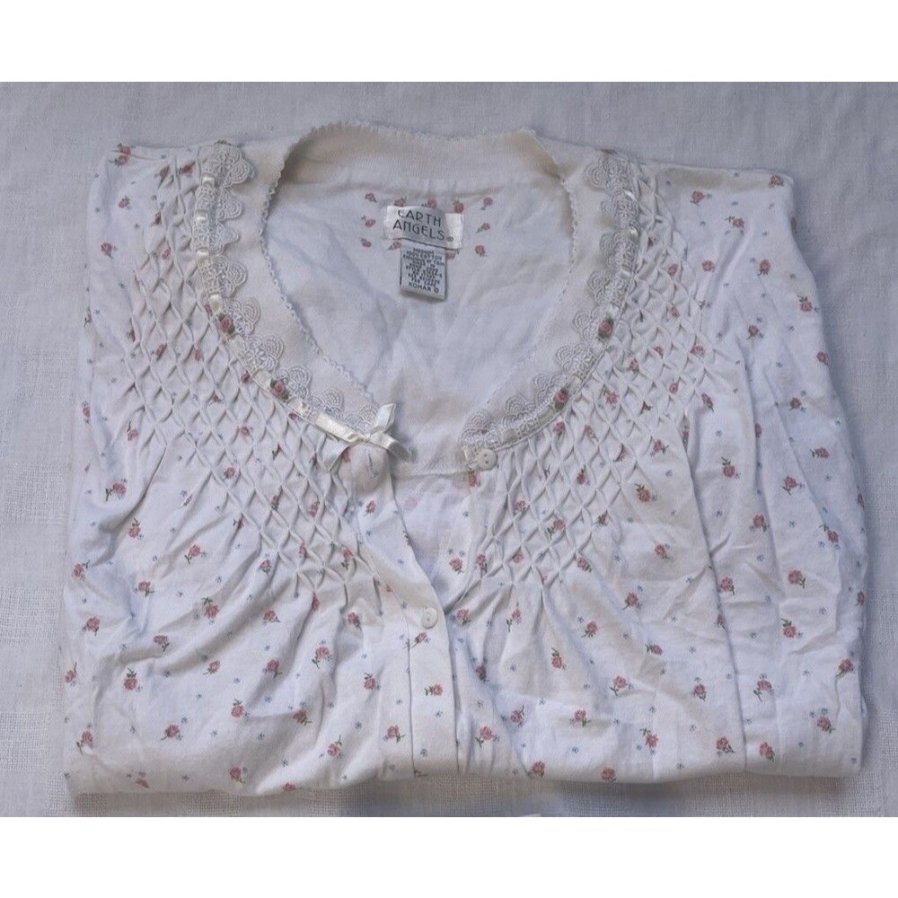 Vintage Cotton Rose Floral Pajama Shirt Top PJ Medium Lace Ribbon Smocking Trim